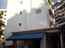 Block view of 541 Jurong West Avenue 1 S(640541) http://static.streetsine.s3-website-ap-southeast-1.amazonaws.com/HDB Block Photos/640541/L/432472.jpg